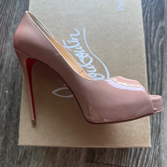NIB CHRISTIAN LOUBOUTIN Patent Leather Privé Open Toe Pump 120 - Picture 12 of 16